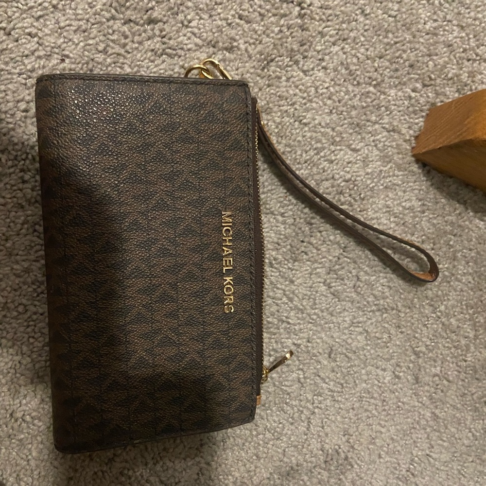 michael kors wallet
